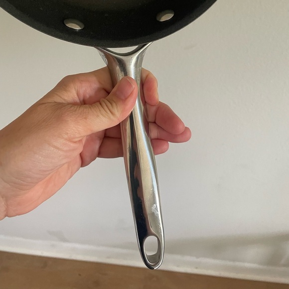 Pampered Chef 8.5” Non-Stick Black Frying Pan pre owned - Picture 4 of 4